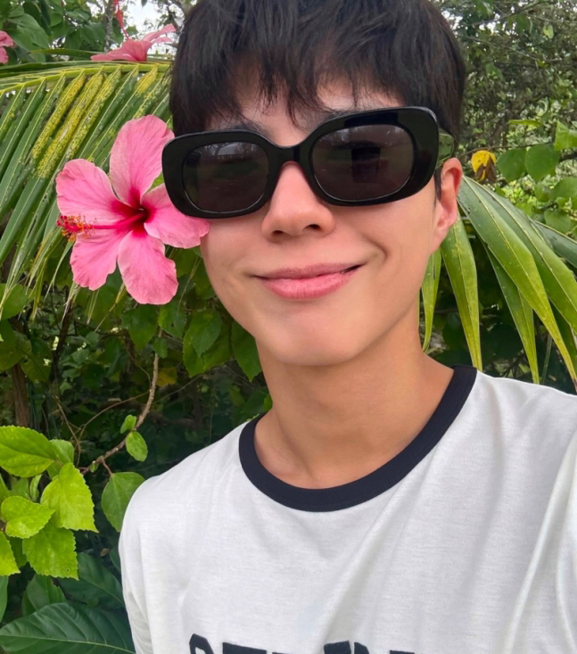 Park Bo-gum Shares Serene Guam Getaway