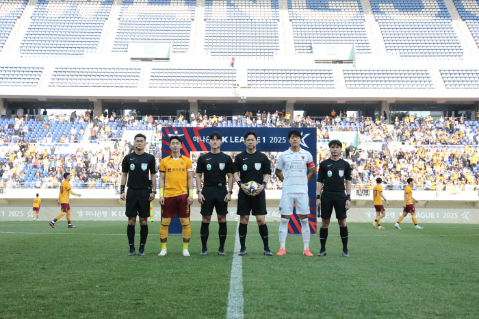  01 → 21 → 22 → 32! Kang Hyun-je Theater Goal Pohang is thrilled to win his first victory of the season after catching the undefeated Gwangju