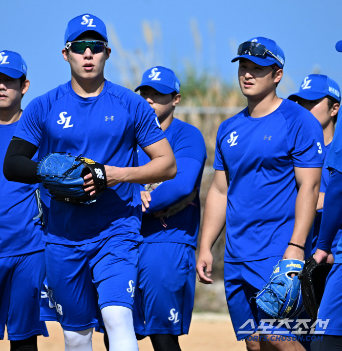 Won Tae-in, who joined the Doosan match next weekend, allowed one run in three consecutive innings with nine hitters in the first game against KIA in the Futures