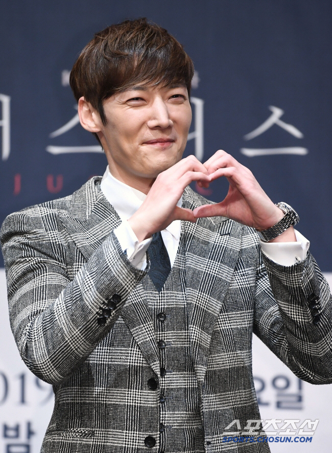 Choi Jin-hyuk visited Park Kyung-rim and the story of how she cried..I've seen you since you were 19 (four-person table)