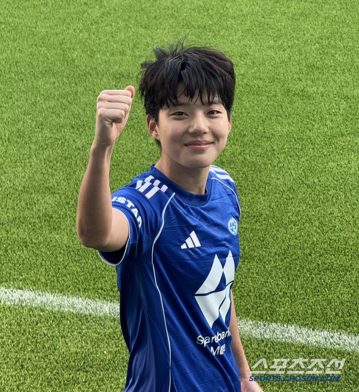 Jeon Yoo-kyung, the future of female soccer, debut X debut goal in 5 days from Molde official!