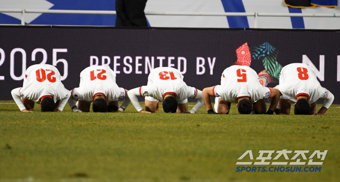  Kim Min-jae's vacancy is still big...Lee Jae-sung's first goal → Park Yong-woo's error → Altamari's equalizer Hong Myung-bo-ho, anxious, 11 in the first half