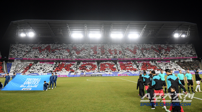  Kim Min-jae's vacancy is still big...Lee Jae-sung's first goal → Park Yong-woo's error → Altamari's equalizer Hong Myung-bo-ho, anxious, 11 in the first half