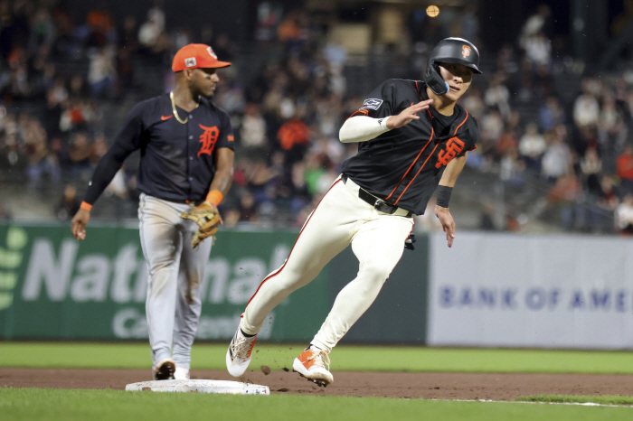 Lee Jung-hoo is back! Oracle Park Appears After 10 Months, 20,114 Home Fans Are Enthusiastic, No Hit in 3 At-bats, One Walk