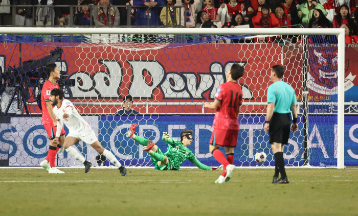  I don't have a World Cup ticket Hong Myung-bo and Lee Jae-sung failed to defend their first goal and drew 11 against Jordan → No win in March...a shaky lead