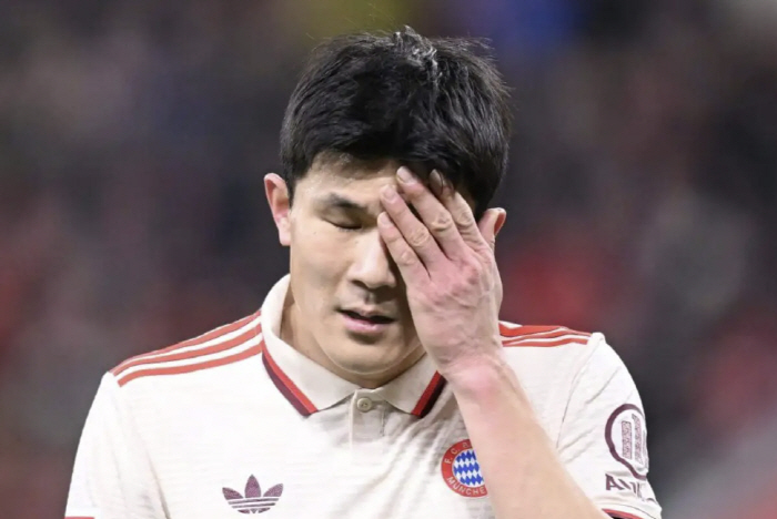 Shock revelation! Kim Min-jae, who missed training, is facing a time bomb. The line is out for the season, and Munich medical staff problems appear → I don't know what to do, leaving it all to Kompany