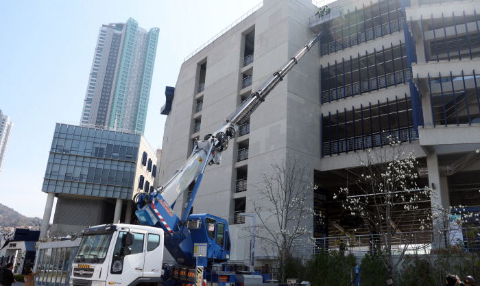 Tragic Deaths 231 louver installed at NC Park, precision safety diagnosis has begun