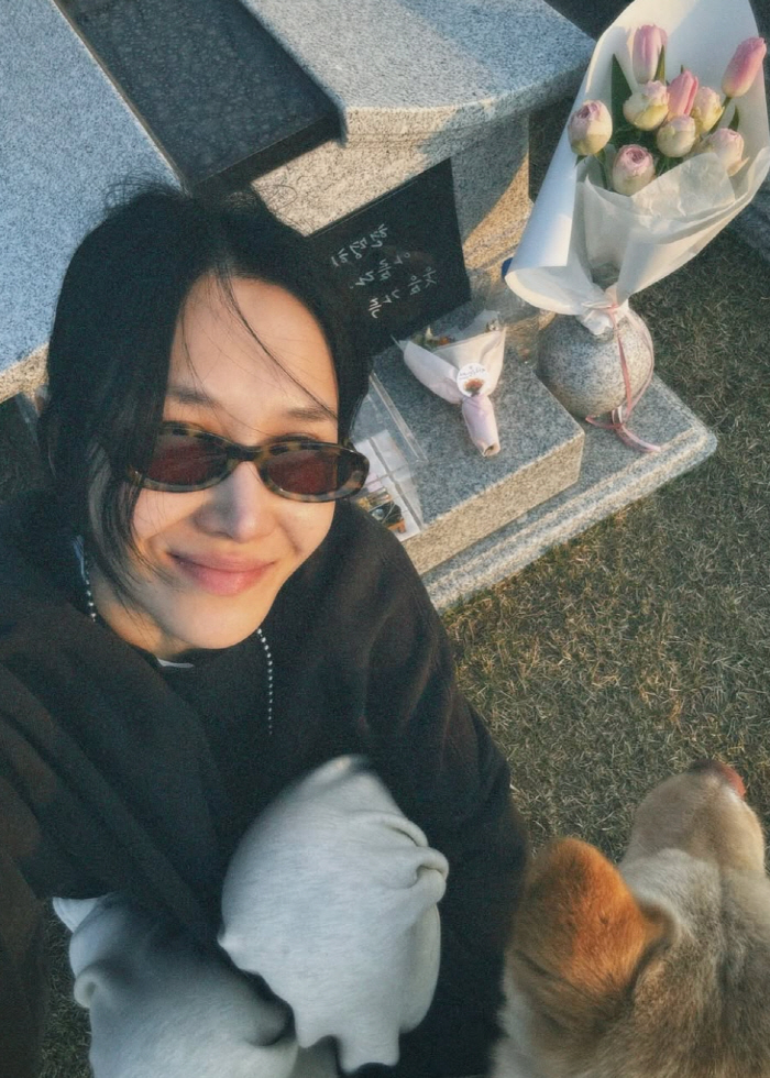Um Tae-woong ♥ Yoon Hye-jin, I want to find the grave that left last year, my love