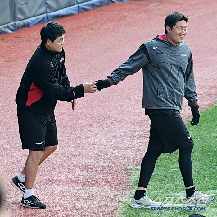 Jang Hyun-sik's most welcome temporary finish, LG's bullpen becomes really powerful.