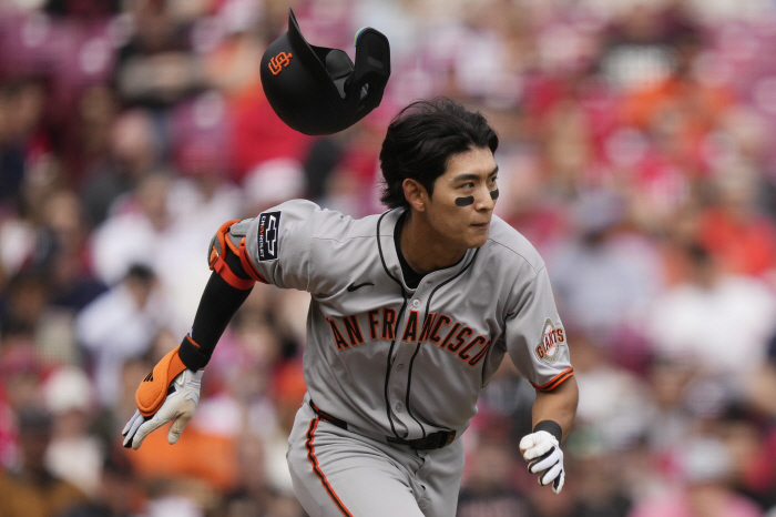Jung-hoo, let's go get a T-shirt! SF made a special cheering seat for Lee Jung-hoo, and they will meet home fans for the first time in 11 months