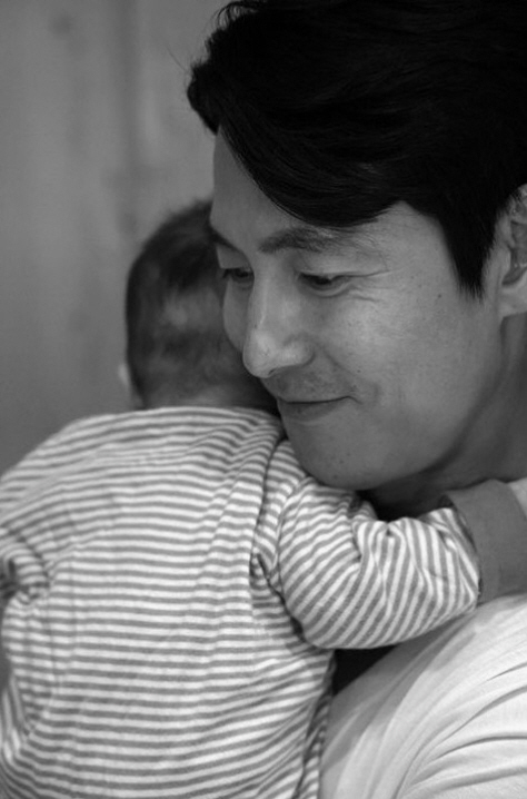Jung Woo-sung's first update since the 'Out-of-wedlock controversy'...I caught Lee Jung-jae meeting with the actress