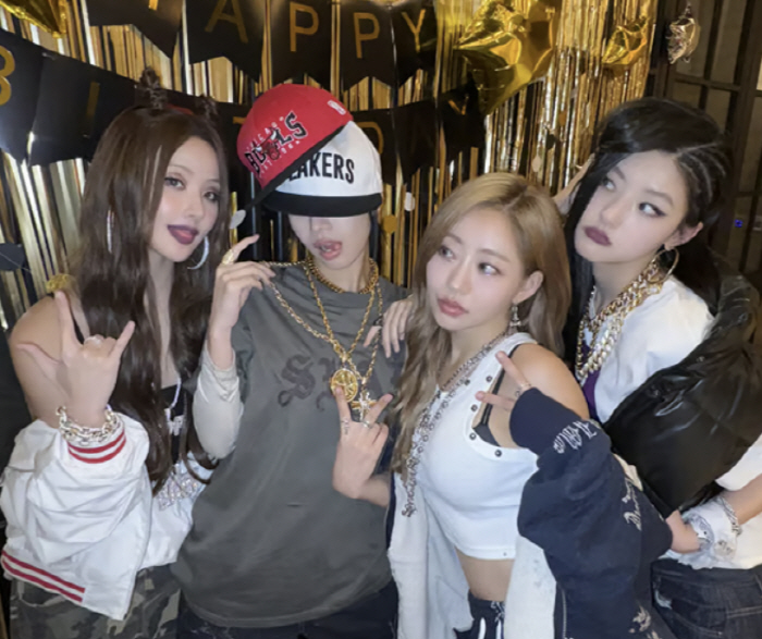 Kiss of Life Apologize for Racial Stereotypes in Birthday Livestream