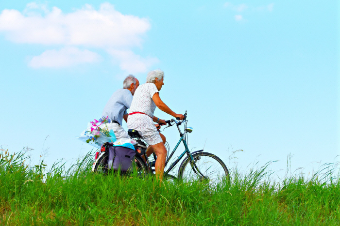 Older people who exercise regularly are better at overcoming cognitive and physical decline caused by mental fatigue