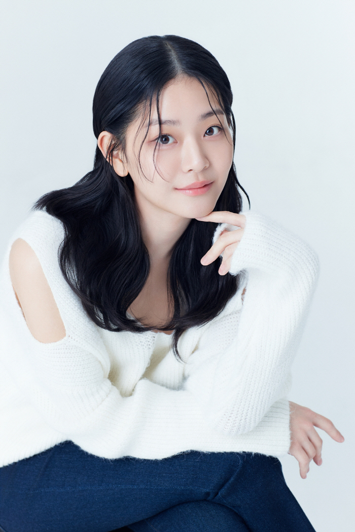  I wanted to find Seulgi's pretty nook..Jung Soo-bin, an outstanding newcomer (comprehensive) found through competition in good faith