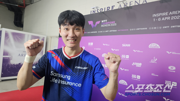 Why are you there? I'm in love with Lee Sang-soo's appeal of table tennis. Chairman Yoo Seung Min today, Sang-soo's day!