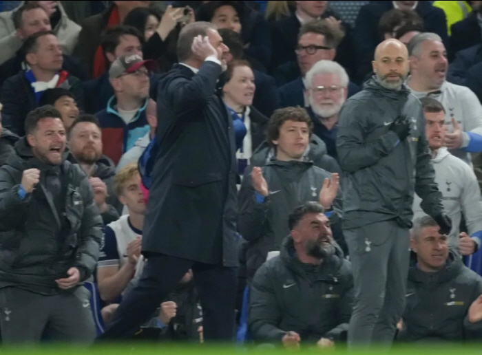  Postecoglou, who broke the Golden Rule, was replaced, and it was only a matter of time before Tottenham was shocked