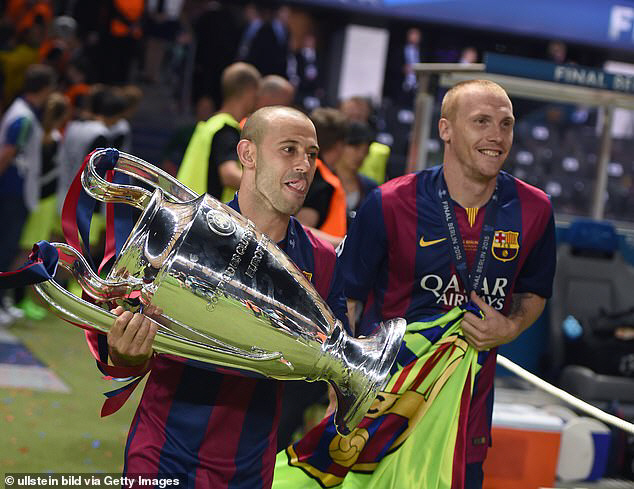 Oh my god this is happening with UCL winning member Barca Treble selling uniforms?