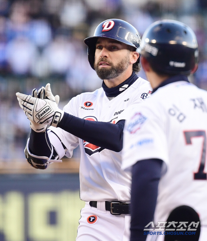 Body aches are over → Multi-hit ML 45 home runs foreigners will return to the first team on the 10th...But 300,000 infielder, 6 weeks away. I'm sighing