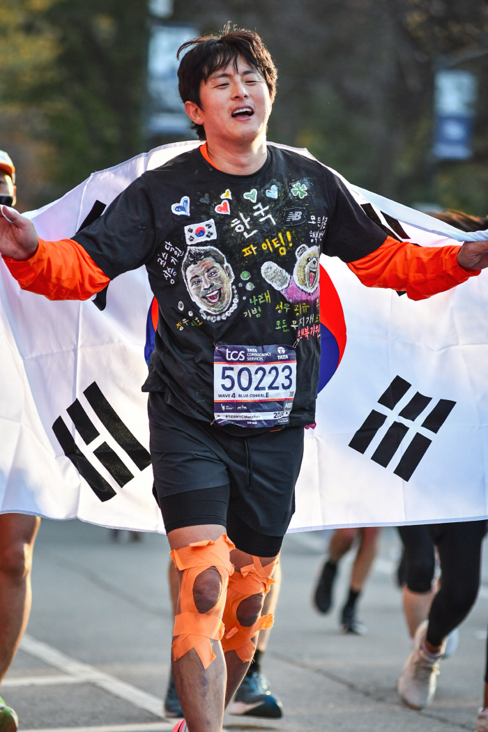  Nahonsan Gian84 New York Marathon, 37th Korea PD Award for Best Artwork