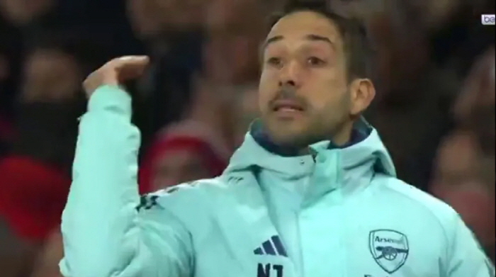 First free-kick 2 goals Rice by next week, a real hero...Explosion of reaction to set piece wizard