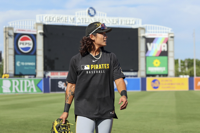 If this happens, there will be no major change. Bae Ji-hwan, no hit in four at-bats in the first game of Triple-A, two strikeouts, and a shaky Seon-an  Boong Boong swing. be in urgent need of improvement