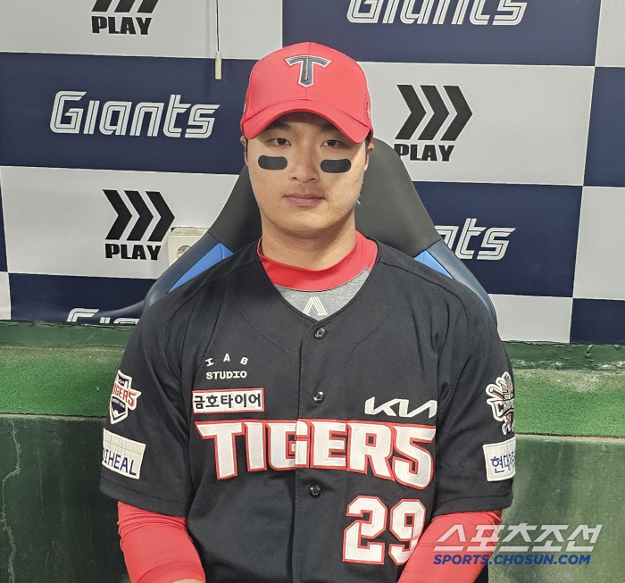 KIM DO YOUNG was surprised, too I think I realized it these days. Compliments...Hitting batting average of 0.344 → Noreun-daero final hit! 26-year-old crazy talent blooms 