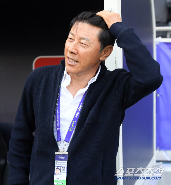  Park Hang-seo → Chairman Chung Mong-kyu, who was appointed as vice chairman of Shin Tae-yong, reveals the 55th executive branch...Kim Seung-hee, Executive Director of Daejeon Korail, Unexpected Selection, Appointment of Chairman of Communication Committee