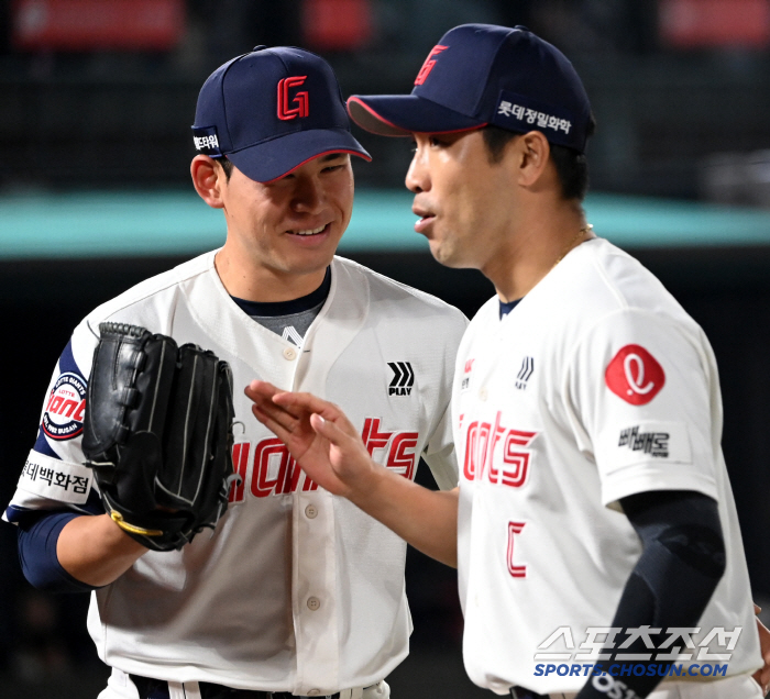 You're not trying to provoke him, you know, an apology call...The controversy over resigning? Lotte Doosan and even checked the remaining fire