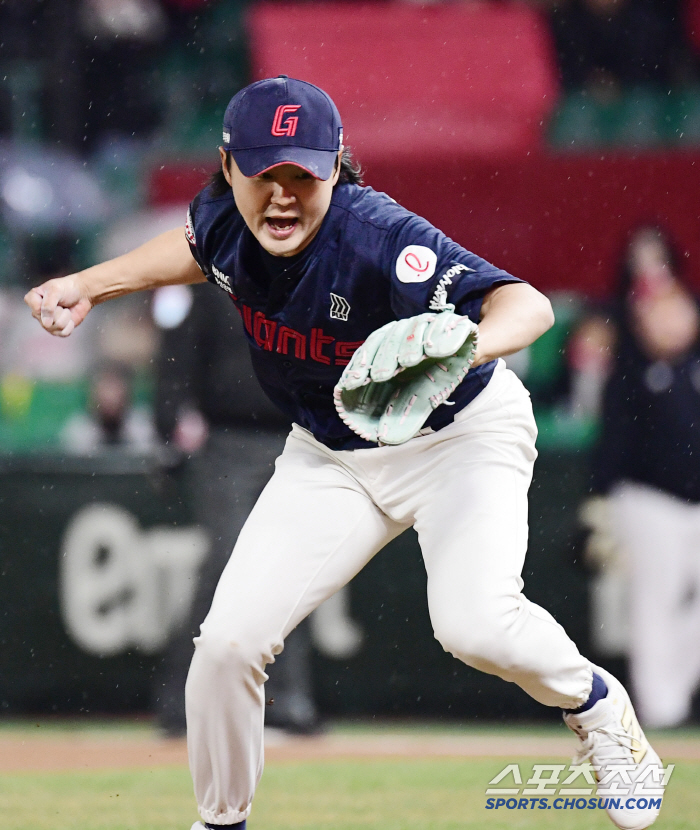 Cheorwon is trying to hold out by himself... What if I hadn't traded a huge amount, I would have played 5 games in a week...Will the bull pen to win the gold medal be a helper? 
