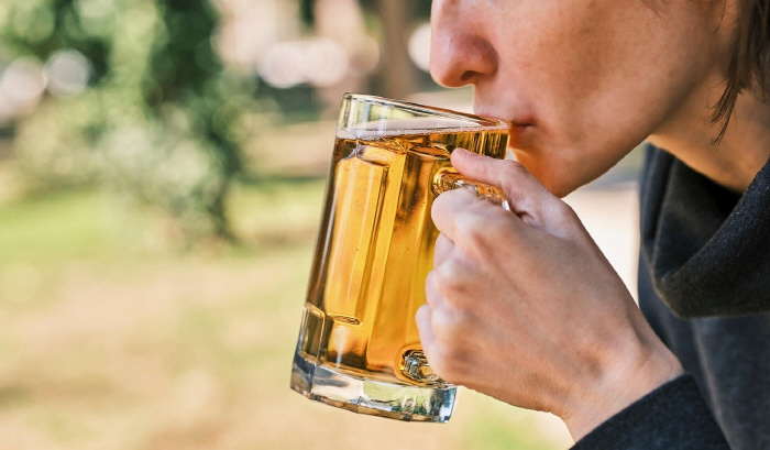 Drinking more than 8 drinks a week, dying 13 years earlier on average...twice the risk of dementia