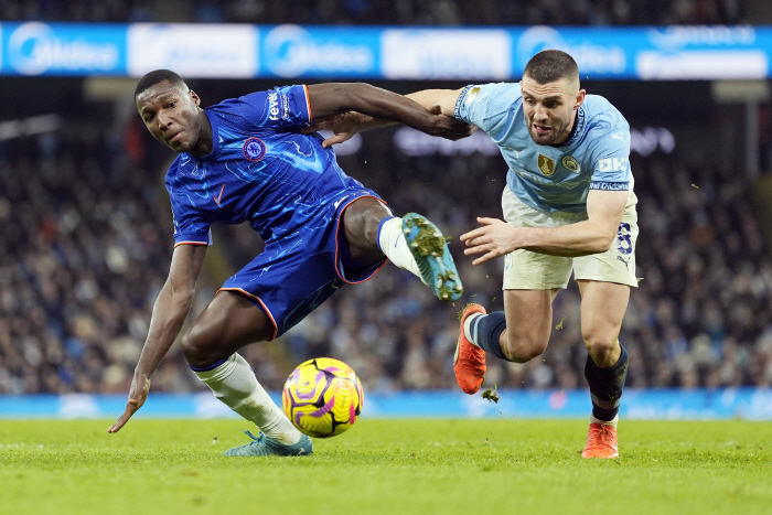 Shocking! Chelsea Ace Kaise is also caught driving without a license, and 300 million Audi supercar is confiscated 