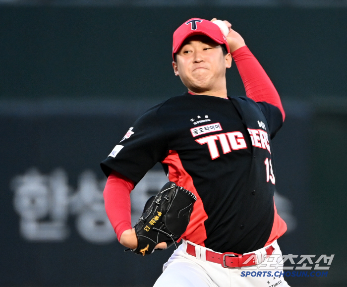 Yoon Young-chul's Nightmare With Tears, Didn't Catch a Single Out Count in the 2nd episode...2G consecutive heinous poor performance → 6 hits including home runs to Lotte 