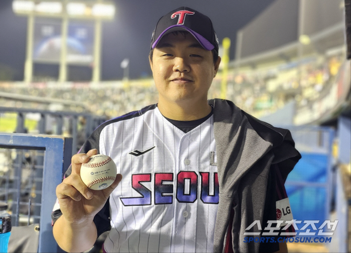 Manager's exit → Three-run → 5.2 billion FA's first save. I think I can turn it upside down. I trusted the defense and made him play fast