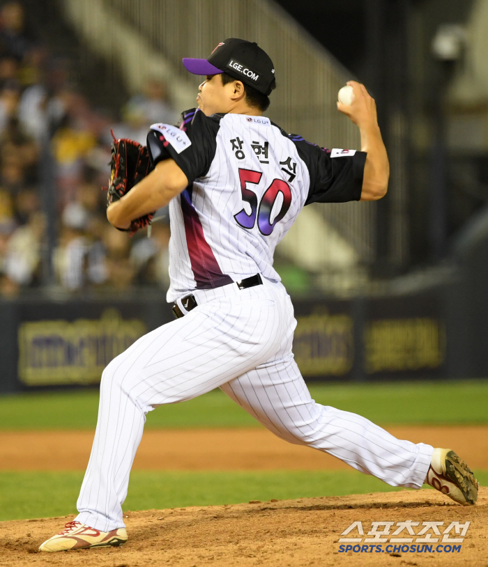 Manager's exit → Three-run → 5.2 billion FA's first save. I think I can turn it upside down. I trusted the defense and made him play fast