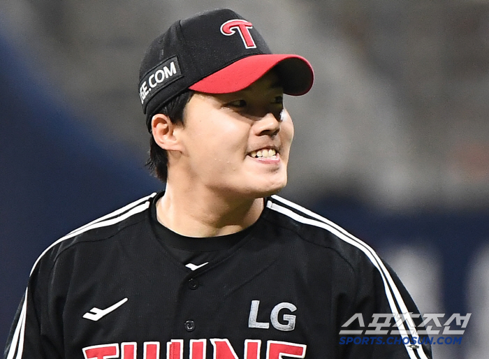Right, Lim Chan-gyu was also the 1st rounder! 10 years of rolling at the bottom, it wasn't a waste of time → 2 shillings in total burst like this
