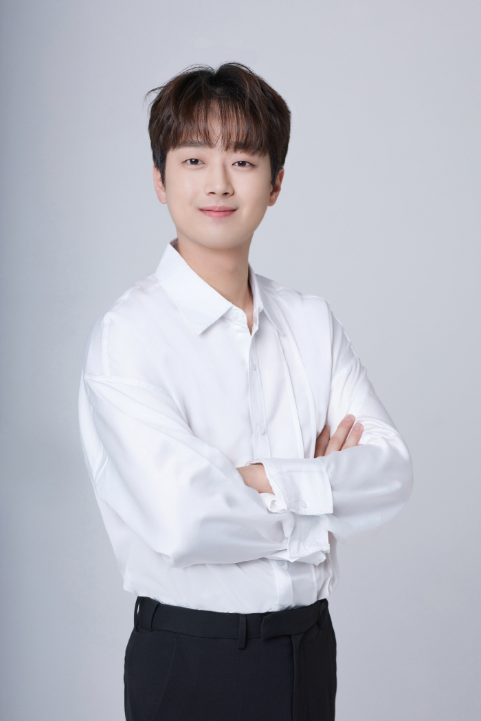 Lee Chan-won, it took 8 million won to donate..I hope the opposing team scores a goal (Polluntier)