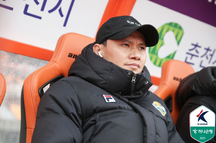 Coach Chung Kyung-ho, who has lost three consecutive games, will continue to boldly go with my style. 