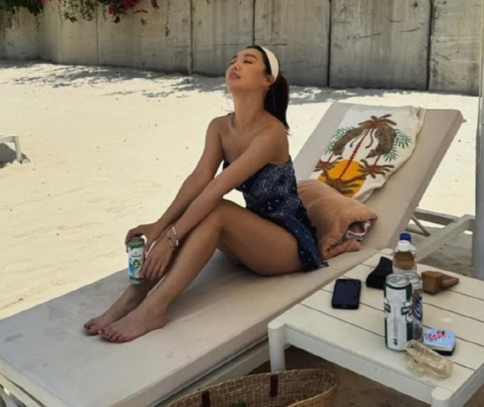  Kim Hee-jung's bright health beauty under the Vietnamese sunshine...'The power of exercise'