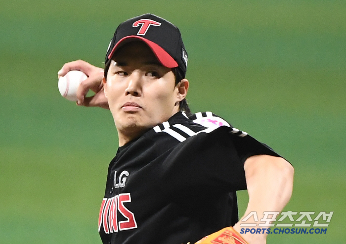Wasn't it the strongest starting LG? KT is ranked No. 1 in ERA. LG has 11 wins. Is LGKT's starting rival? 