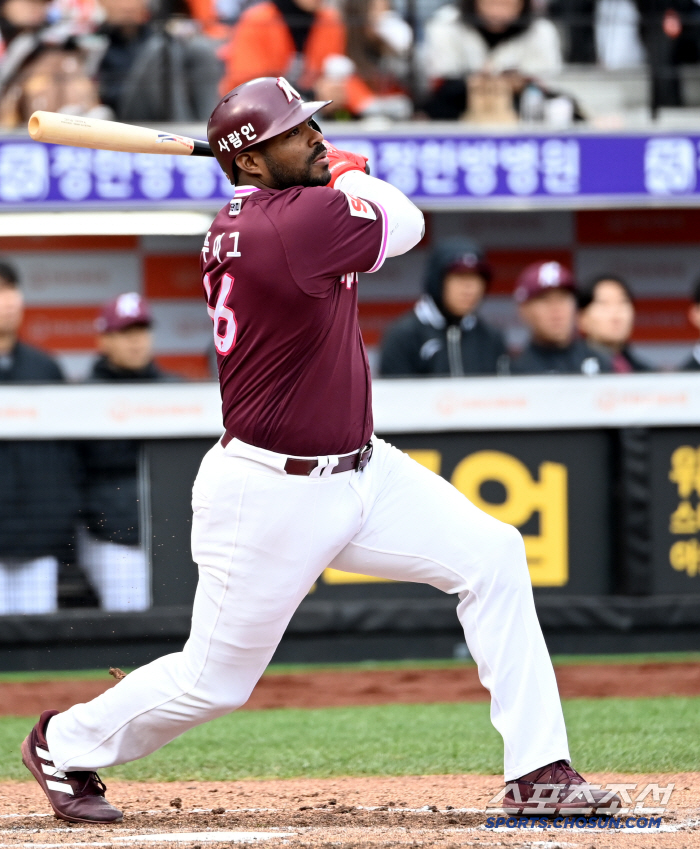 Oh my gosh, what if the ML mountain monster is added to the third-place and last-place team in home runs? a baseball-minded player...Bad boys are prejudiced. 