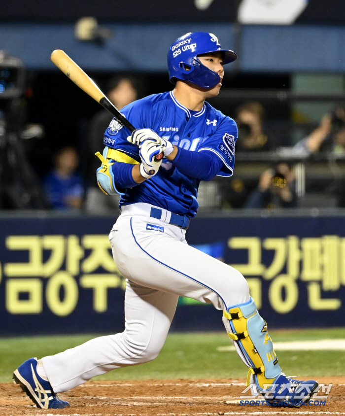 Park Dong-won's two-run → Three-run shot, Lim Chan-gyu's lone lead with four wins. LG 122 won again. Samsung's 4th consecutive defeat with 7 billion FA collapsed 