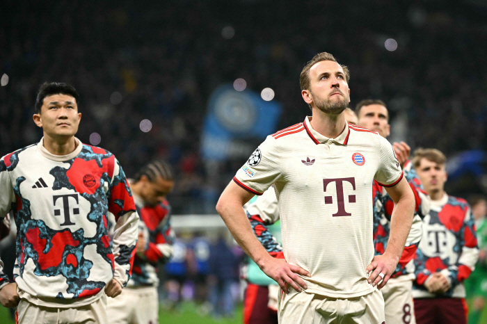 Monster Kim Min-jae, who lost his strength, gave up the winning goal of the header to Pavard and replaced it early again → the lowest score...Munich Defeats Champions Quarter-Finals