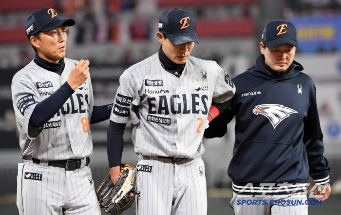 The shortstop signed a contract of 5 billion Hanwha, why was it suddenly replaced 