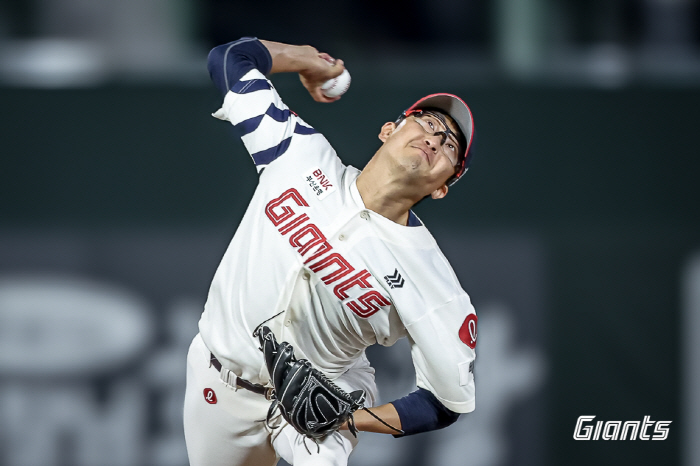 A standing ovation to the spectacles A.C.E! A new personal record of 12K...Up to 151 km fastball → 6 ⅔ scoreless innings 