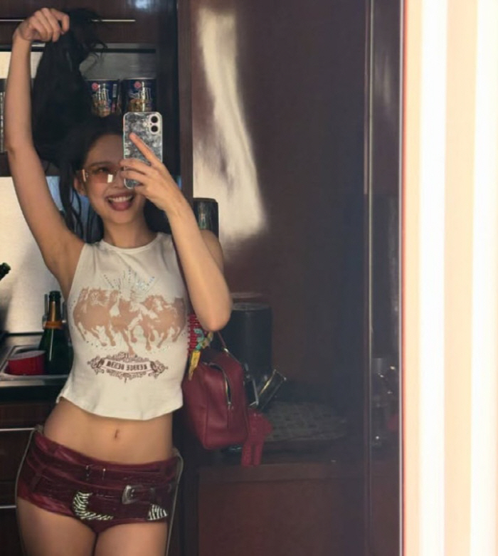 BLACKPINK Jennie X Lisa, who said we're not in a good relationship...Coachella is united 