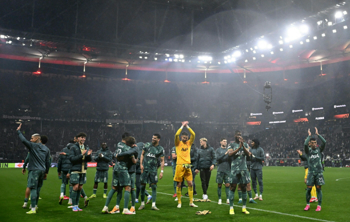 I'm so proud of you all! Son Heung-min, the real meaning of congratulatory message to his teammates who made it to the semifinals without him
