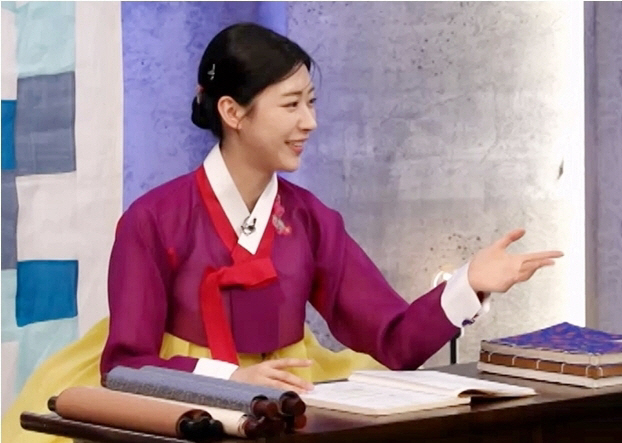 Hong Ju-yeon, who is genuine, has a graceful figure..Jeon Hyun-moo, Roh Hyun-jung, the daughter-in-law of a chaebol family, comes to mind (Sadanggui)