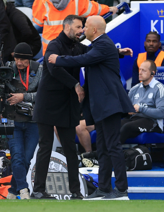Jisung, don't coach Leicester City, after all, relegation ends in one season, and coach Van Nistelrooy, his best friend, is also likely to be replaced