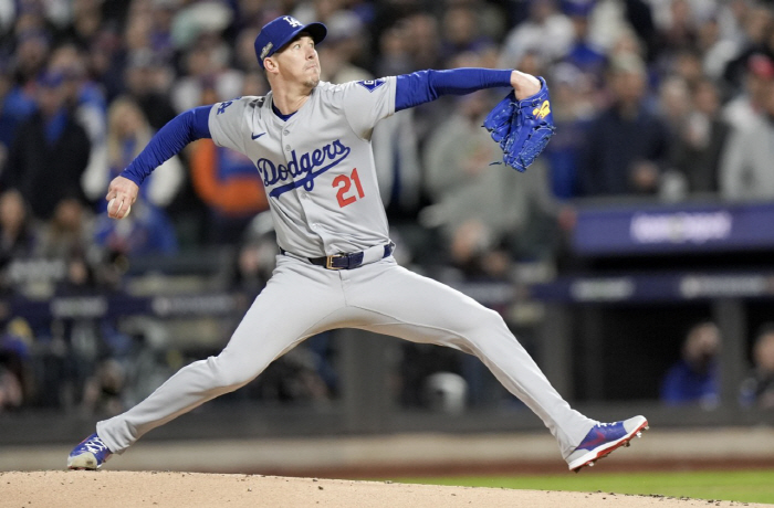 Are you watching the Dodgers? QS, 3G ERA 1.96 in 3 years, once as Kershaw successor and now as BOS ace