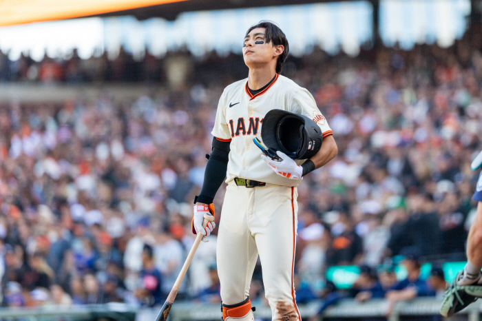 Ground ball → Ground ball → Ground ball, Lee Jung-hoo, the most hitless streak of eight consecutive at-bats this season, SF22 MIL (5th inning)
